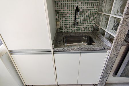 Apartamento à venda com 74m², 3 quartos e 1 vaga Apartamento à venda com 74m², 3 quartos e 1 vagaCozinha e Área de Serviço