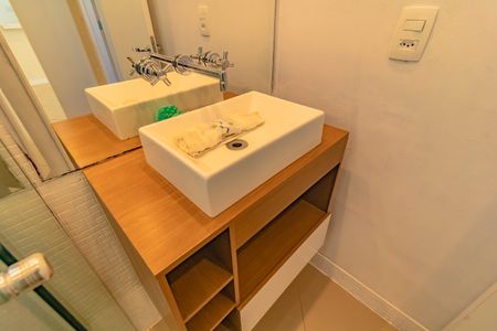Studio à venda com 48m², 1 quarto e 1 vaga Studio à venda com 48m², 1 quarto e 1 vagaBanheiro Social