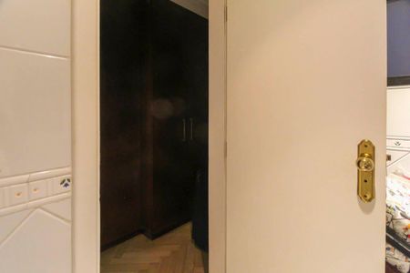 Apartamento à venda com 240m², 4 quartos e 4 vagasBanheiro da Suíte 4