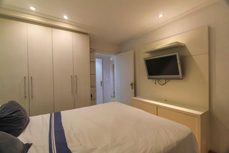 Apartamento à venda com 240m², 4 quartos e 4 vagasSuíte 3