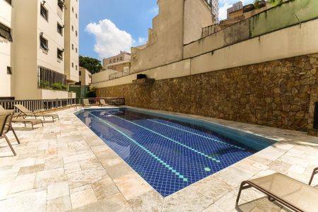 Apartamento à venda com 240m², 4 quartos e 4 vagasÁrea comum - Piscina