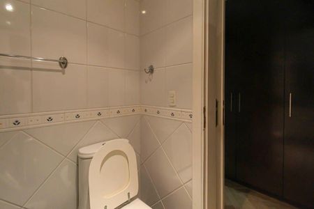 Apartamento à venda com 240m², 4 quartos e 4 vagasBanheiro da Suíte 4