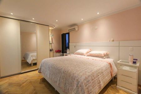 Apartamento à venda com 240m², 4 quartos e 4 vagasSuíte 1