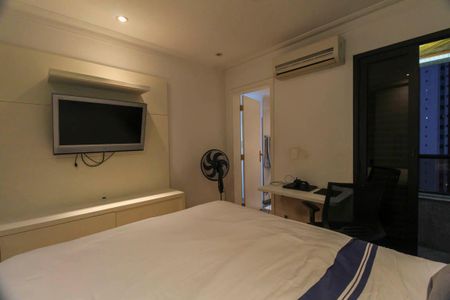 Apartamento à venda com 240m², 4 quartos e 4 vagasSuíte 3