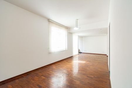 Apartamento para alugar com 140m², 2 quartos e 1 vaga Apartamento para alugar com 140m², 2 quartos e 1 vagaSala