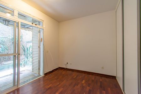 Apartamento para alugar com 140m², 2 quartos e 1 vaga Apartamento para alugar com 140m², 2 quartos e 1 vagaQuarto