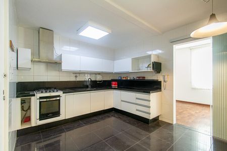 Apartamento para alugar com 140m², 2 quartos e 1 vaga Apartamento para alugar com 140m², 2 quartos e 1 vagaCozinha