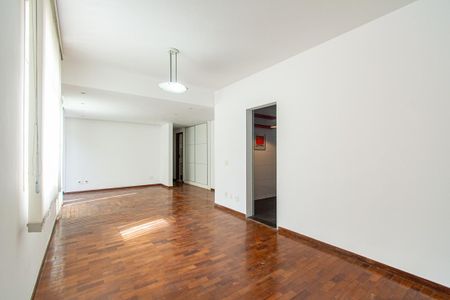 Apartamento para alugar com 140m², 2 quartos e 1 vaga Apartamento para alugar com 140m², 2 quartos e 1 vagaSala