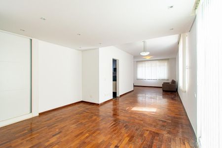 Apartamento para alugar com 140m², 2 quartos e 1 vaga Apartamento para alugar com 140m², 2 quartos e 1 vagaSala