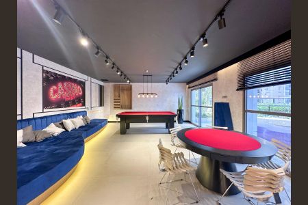 Studio à venda com 30m², 0 quarto e sem vaga Studio à venda com 30m², 0 quarto e sem vagaÁrea comum - Salão de Jogos
