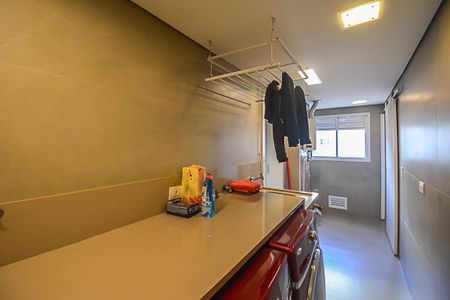 Apartamento à venda com 215m², 3 quartos e 4 vagasÁrea de Serviço