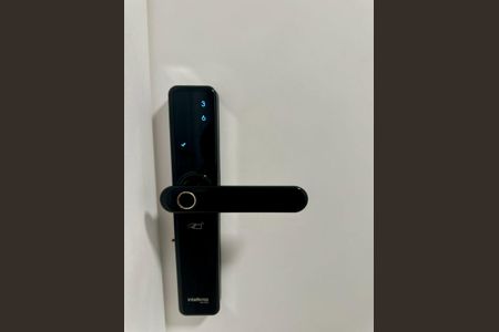 Apartamento à venda com 30m², 1 quarto e 1 vaga Apartamento à venda com 30m², 1 quarto e 1 vagaFechadura