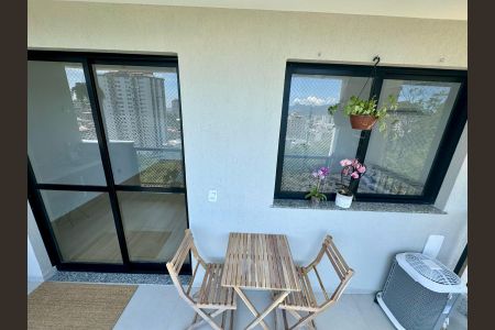 Apartamento à venda com 30m², 1 quarto e 1 vaga Apartamento à venda com 30m², 1 quarto e 1 vagaVaranda