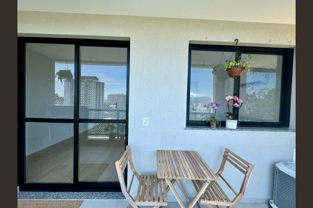 Apartamento à venda com 30m², 1 quarto e 1 vaga Apartamento à venda com 30m², 1 quarto e 1 vagaVaranda