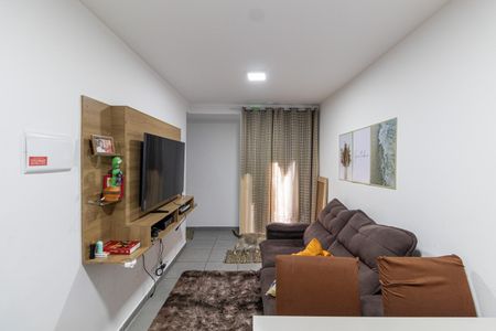 Sala de apartamento para alugar com 2 quartos, 49m² em Cidade Líder, São Paulo