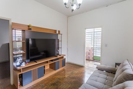 Casa à venda com 300m², 1 quarto e 3 vagasSala