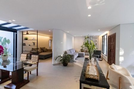 Sala de casa à venda com 6 quartos, 1000m² em Bandeirantes (pampulha), Belo Horizonte