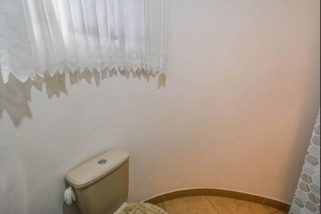 Casa à venda com 205m², 3 quartos e 3 vagas Casa à venda com 205m², 3 quartos e 3 vagasLavabo