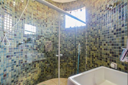 Casa à venda com 205m², 3 quartos e 3 vagas Casa à venda com 205m², 3 quartos e 3 vagasBanheiro da Suíte 2