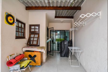 Casa à venda com 205m², 3 quartos e 3 vagas Casa à venda com 205m², 3 quartos e 3 vagasÁrea de Serviço