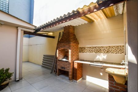 Casa à venda com 205m², 3 quartos e 3 vagas Casa à venda com 205m², 3 quartos e 3 vagasÁrea de Serviço