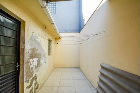 Casa à venda com 205m², 3 quartos e 3 vagas Casa à venda com 205m², 3 quartos e 3 vagasQuintal