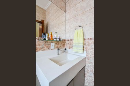 Casa à venda com 205m², 3 quartos e 3 vagas Casa à venda com 205m², 3 quartos e 3 vagasBanheiro da Suíte 3