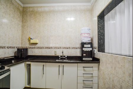 Casa à venda com 205m², 3 quartos e 3 vagas Casa à venda com 205m², 3 quartos e 3 vagasCozinha