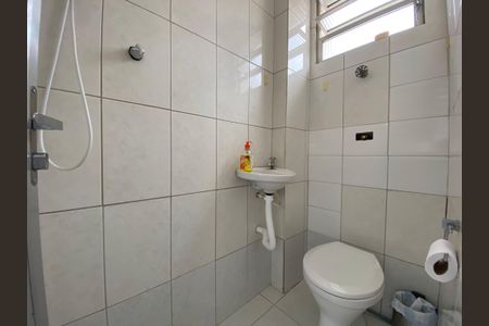 Apartamento à venda com 93m², 3 quartos e 1 vaga Apartamento à venda com 93m², 3 quartos e 1 vagaBanheiro de serviço