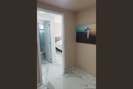 Apartamento à venda com 72m², 2 quartos e 1 vaga Apartamento à venda com 72m², 2 quartos e 1 vagaEntrada