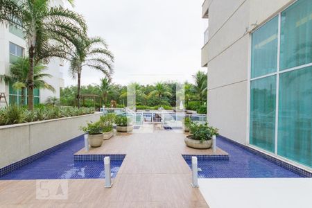 Apartamento à venda com 72m², 2 quartos e 1 vaga Apartamento à venda com 72m², 2 quartos e 1 vagaÁrea comum - Piscina