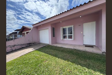 Casa à venda com 100m², 2 quartos e 2 vagas Casa à venda com 100m², 2 quartos e 2 vagasÁrea Externa