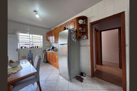 Casa à venda com 100m², 2 quartos e 2 vagas Casa à venda com 100m², 2 quartos e 2 vagasCozinha