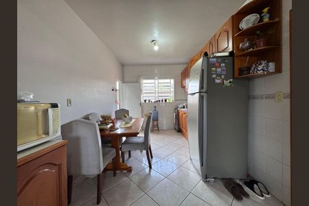 Casa à venda com 100m², 2 quartos e 2 vagas Casa à venda com 100m², 2 quartos e 2 vagasCozinha