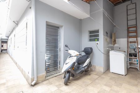 Casa à venda com 260m², 8 quartos e 2 vagas Casa à venda com 260m², 8 quartos e 2 vagasÁrea de Serviço