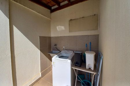 Apartamento à venda com 65m², 2 quartos e 1 vagaÁrea de Serviço