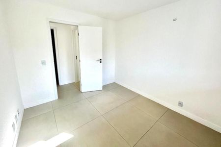 Apartamento à venda com 2 quartos, 80m² em Piratininga, Niterói