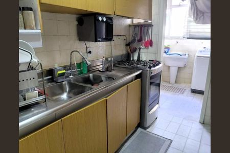 Apartamento à venda com 130m², 4 quartos e 1 vaga