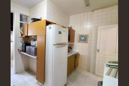 Apartamento à venda com 130m², 4 quartos e 1 vaga