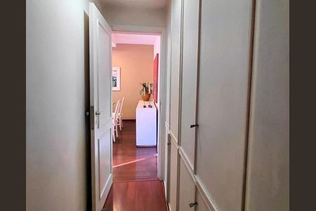 Apartamento à venda com 130m², 4 quartos e 1 vaga