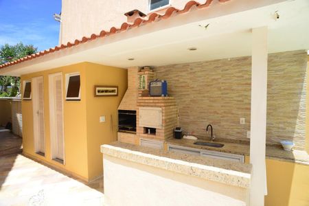 Casa à venda com 350m², 4 quartos e 2 vagasÁrea Externa