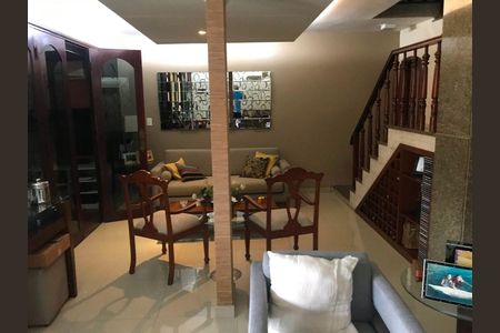 Casa à venda com 4 quartos, 350m² em Barra da Tijuca, Rio de Janeiro