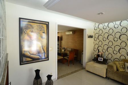 Sala de casa à venda com 4 quartos, 350m² em Barra da Tijuca, Rio de Janeiro