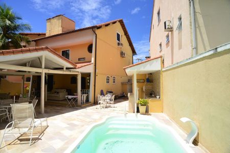 Casa à venda com 350m², 4 quartos e 2 vagasÁrea Externa