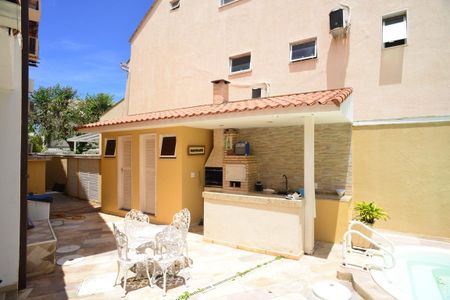 Casa à venda com 350m², 4 quartos e 2 vagasÁrea Externa