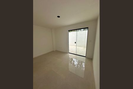 Casa à venda com 2 quartos, 92m² em Vargem Grande, Rio de Janeiro