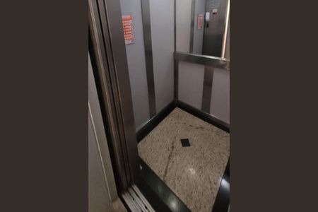 Apartamento à venda com 75m², 2 quartos e 1 vaga