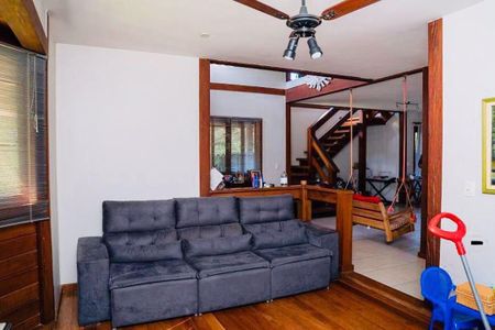 Casa à venda com 4 quartos, 245m² em Vargem Grande, Rio de Janeiro