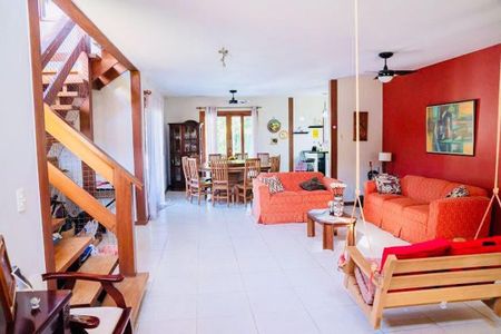 Casa à venda com 4 quartos, 245m² em Vargem Grande, Rio de Janeiro