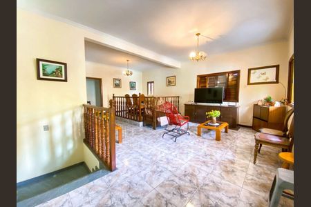 Casa à venda com 3 quartos, 238m² em Água Santa, Rio de Janeiro